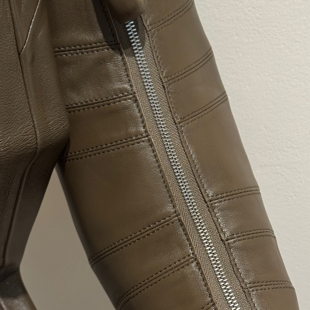 Lemaire Croissant Leather Bag in soft lambskin - Picture 13 of 15